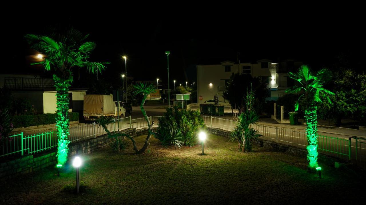 Apartments Roberta Новиград Екстериор снимка
