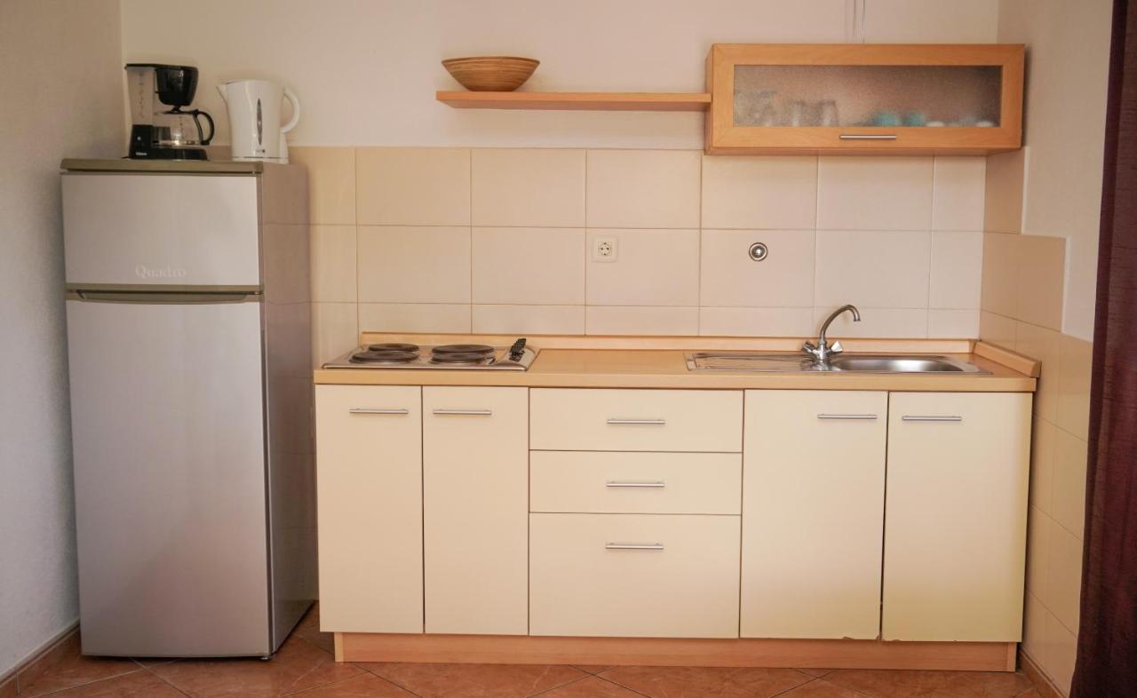 Apartments Roberta Новиград Екстериор снимка