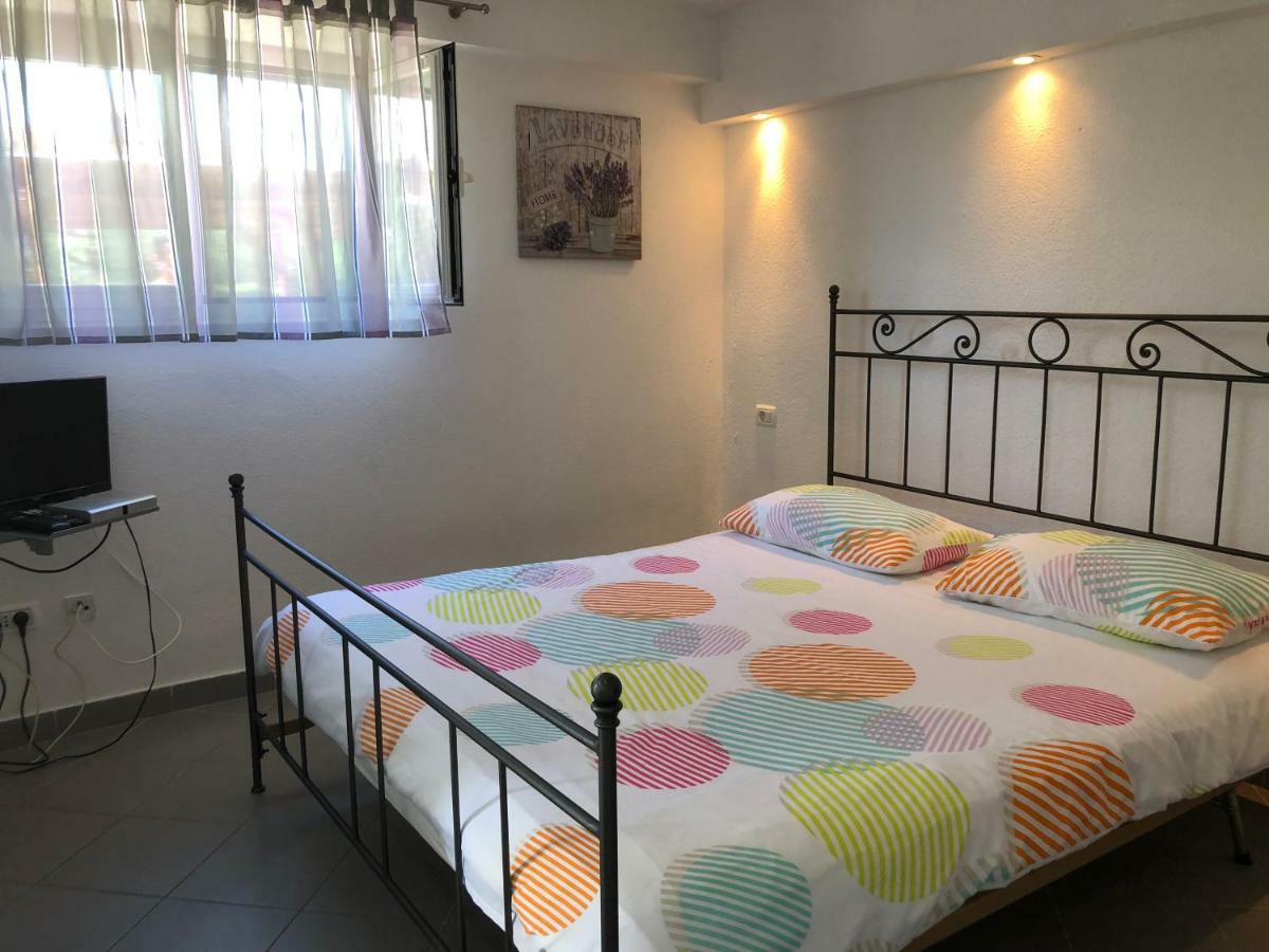 Apartments Roberta Новиград Екстериор снимка